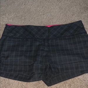Wet Seal black and gray shorts